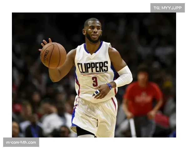 克里斯·保罗的领袖价值：在勇士更衣室稳定年轻球员心态