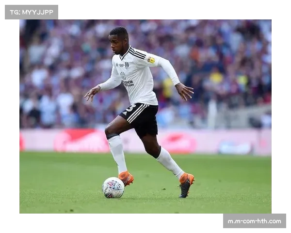 热刺四后卫体系暴露宽度漏洞，富勒姆双边卫套上形成压制